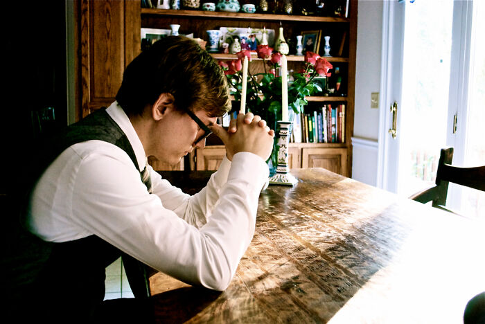 20 Señales sutiles de que alguien es en realidad bastante inteligente