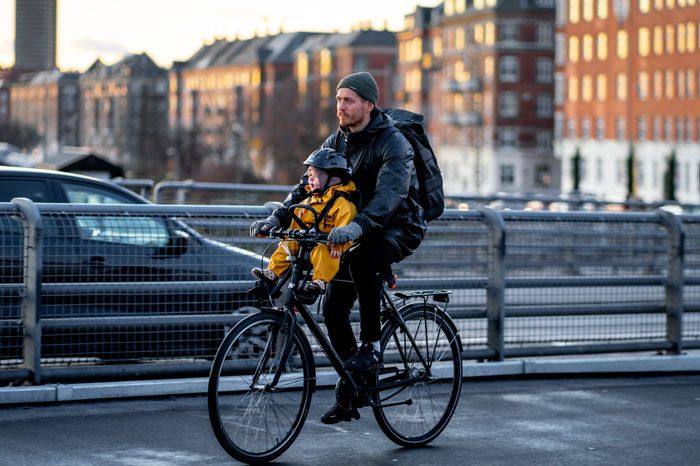 20 Personas señalan detalles simples que pueden mejorar el atractivo en este hilo online