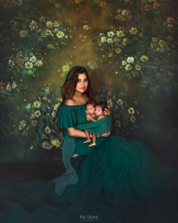 I Asked These Mothers If I Could Photograph Them, And Here's What I Captured (25 Pics)