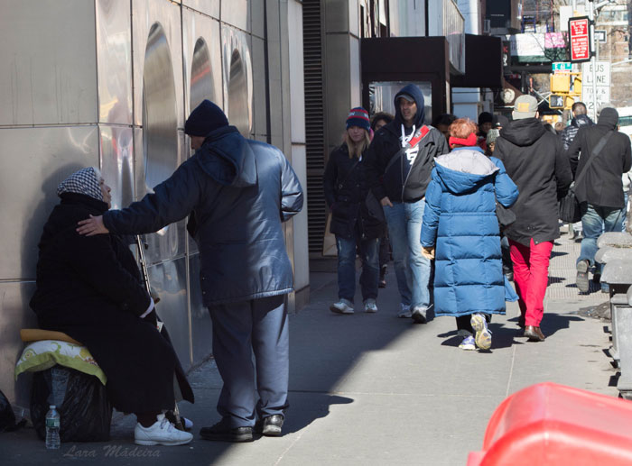 20 Personas señalan detalles simples que pueden mejorar el atractivo en este hilo online