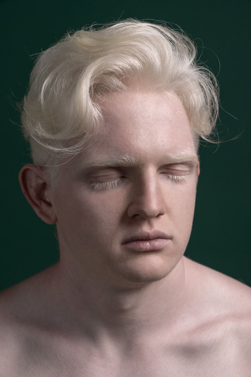 10 Photos That Won The Independent Photographer&rsquo;s Contest In &ldquo;People Photography&rdquo;