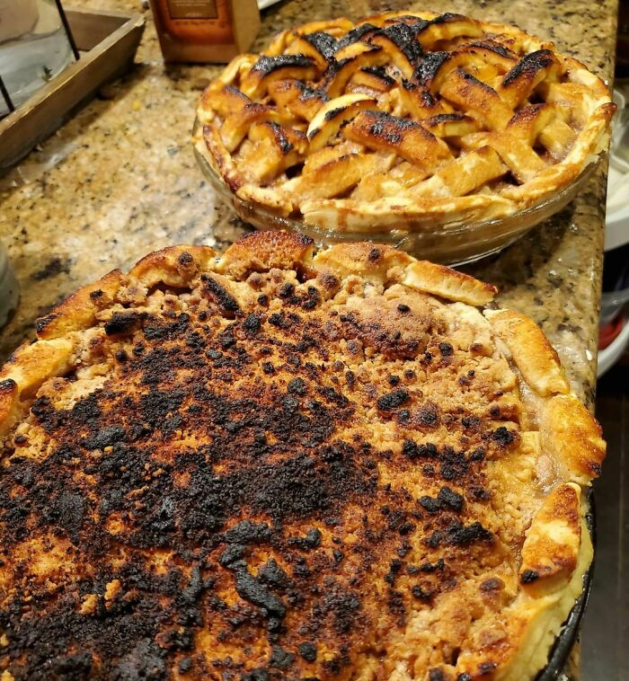 Someone In My House Decided To Heat Up Their Pizza (In My Pre-Heated Oven). They Cranked It Up To Broil And Never Turned It Back Down Or Told Me