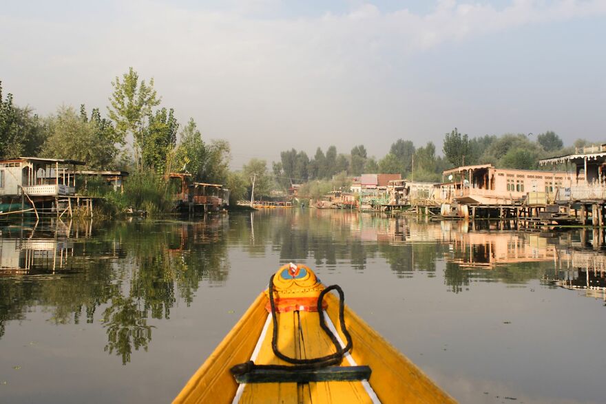 "English Palaces On The Water''