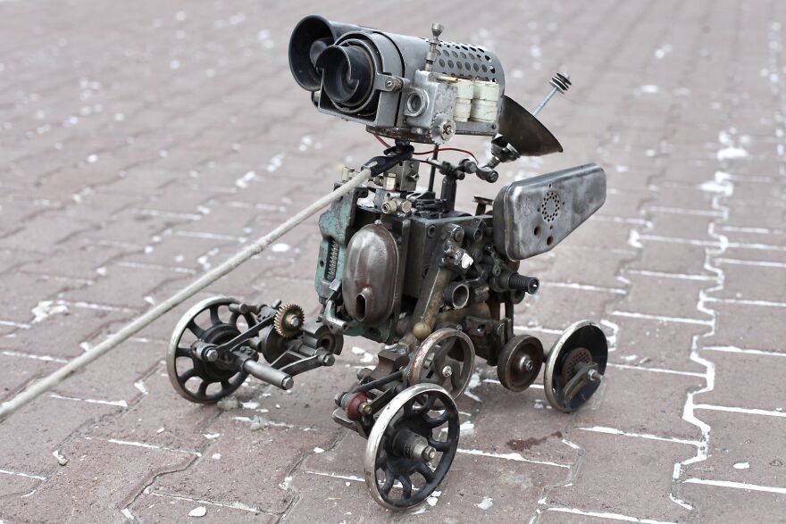 This Robot Knows More Than Me