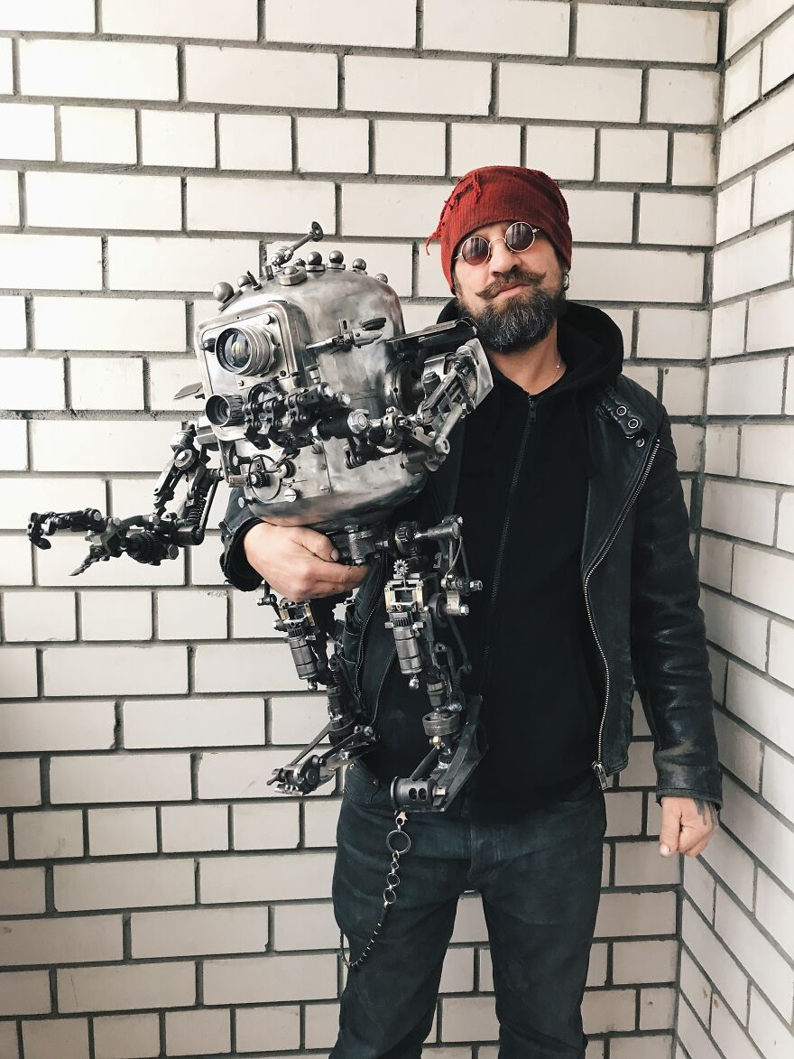 This Robot Knows More Than Me