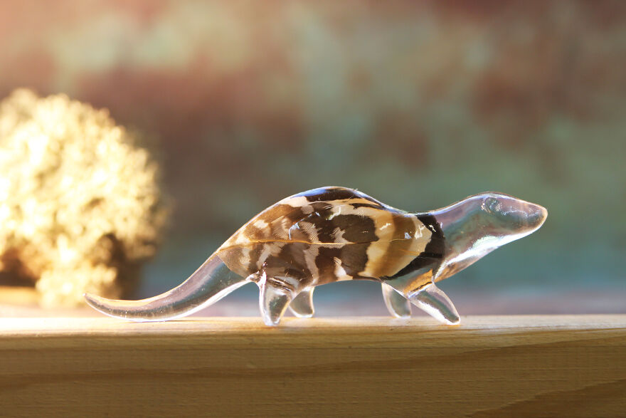 My Studio Makes Transparent Animal Sculptures With Pieces Of Nature Inside My Studio Makes Transparent Animal Sculptures With Pieces Of Nature Inside