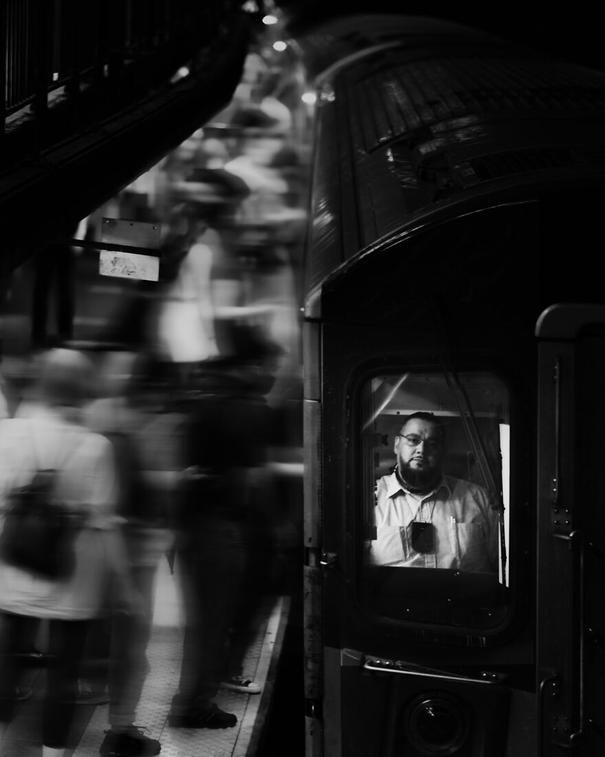 10 Photos That Won The Independent Photographer&rsquo;s Contest In &ldquo;People Photography&rdquo;