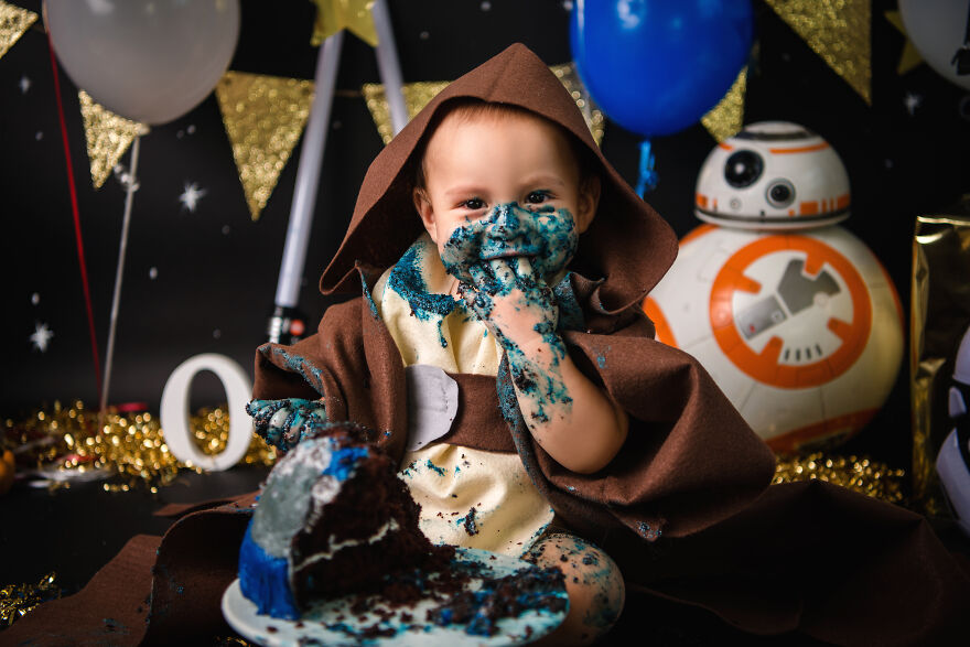 Star Wars Themed Cake Smash Photoshoot Star Wars Themed Cake Smash Photoshoot