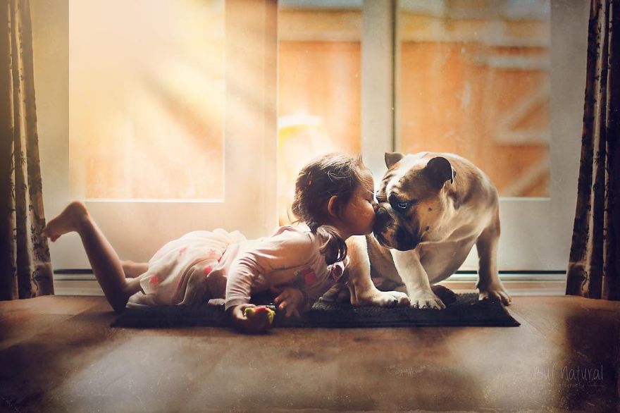This Photographer Photographs Children In Tender Moments With Animals, And The Images Are Very Cute (New Pics)
