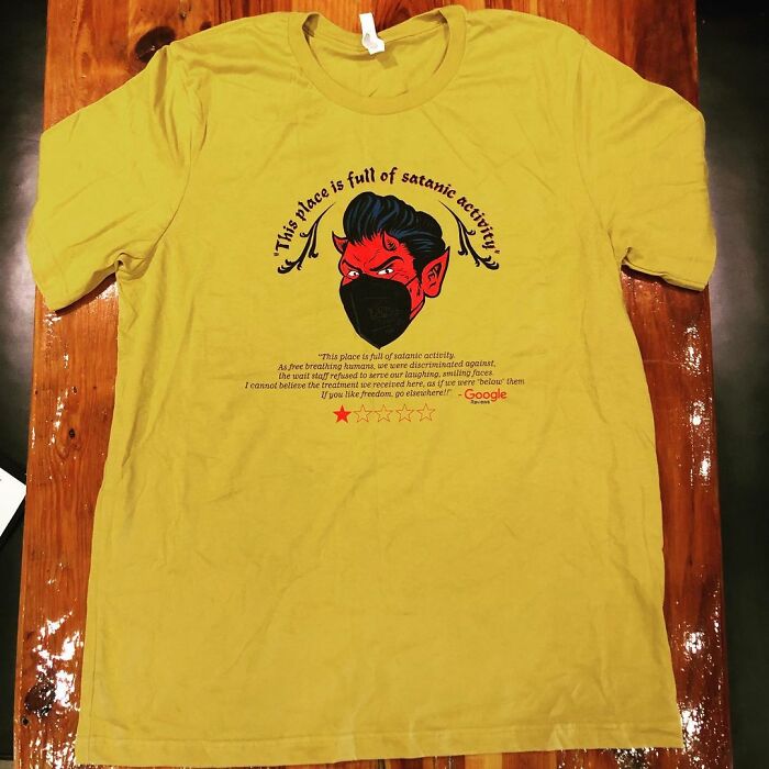 Restaurant Finds This Anti-Masker's 1-Star Review So Ridiculous That They Put It On A T-Shirt And People Are Loving It