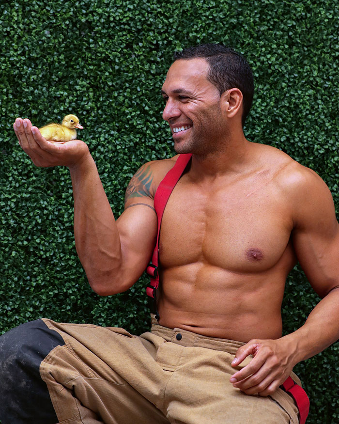 Australian-Firefighters-Charity-Animals-Calendar-2022