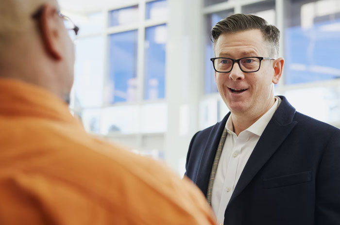 25 De las mejores respuestas a los idiotas que dicen "vuélvete a tu país"