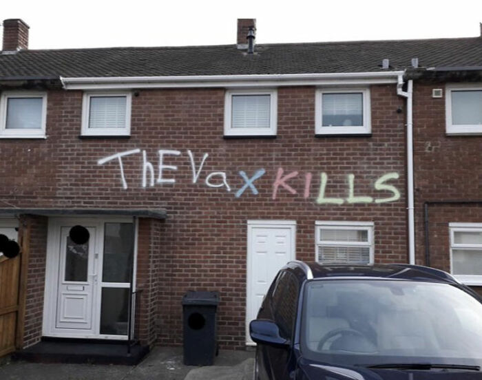 30 Times Anti-Vaxxers Were So Ridiculous That It Was Funny, As Shared By This Twitter Profile