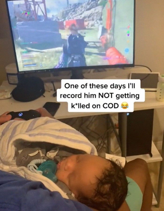 "My Boyfriend Brought His Entire Gaming System To The Hospital During My 21-Hour-Long Induction"