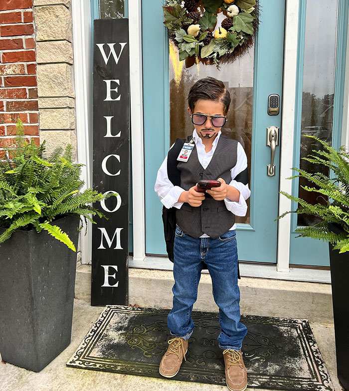 10-Year-Old Gets Bullied For His Halloween Costume, Mom Responds To The Bullies With This Post