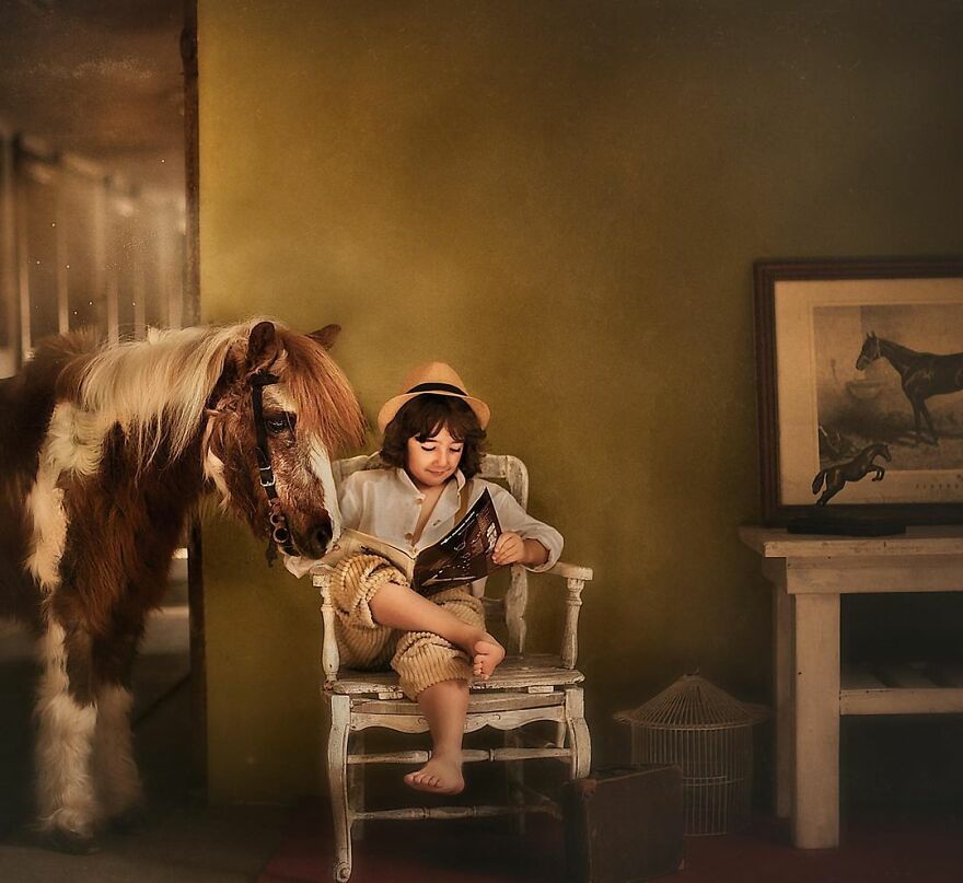 This Photographer Photographs Children In Tender Moments With Animals, And The Images Are Very Cute (New Pics)