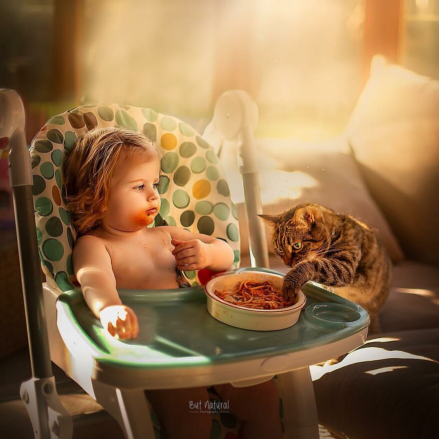 This Photographer Photographs Children In Tender Moments With Animals, And The Images Are Very Cute (New Pics)