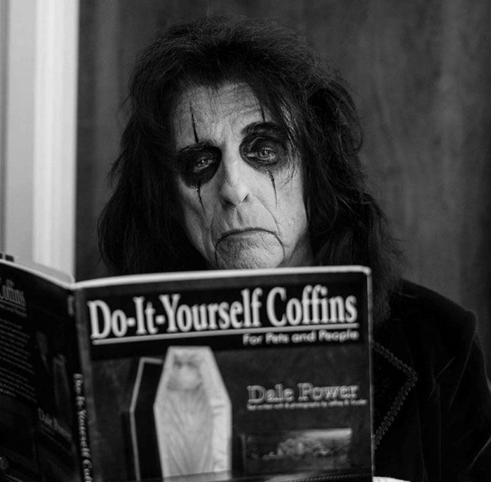 20 Celebridades que son totalmente distintas entre bastidores