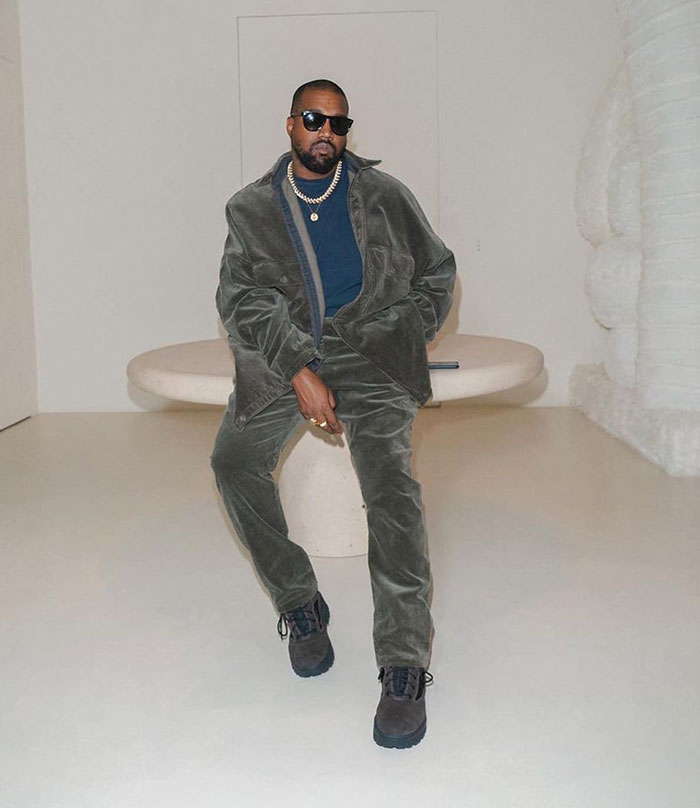 People Talk About Which Celebrities Are Totally Different Behind The Scenes (30 Answers)