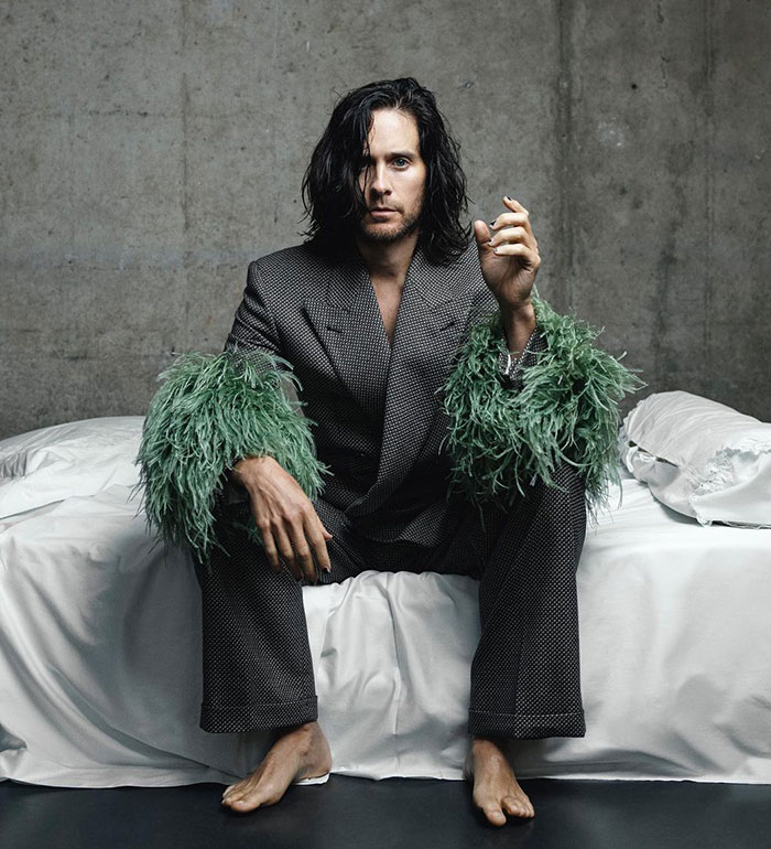 People Talk About Which Celebrities Are Totally Different Behind The Scenes (30 Answers)