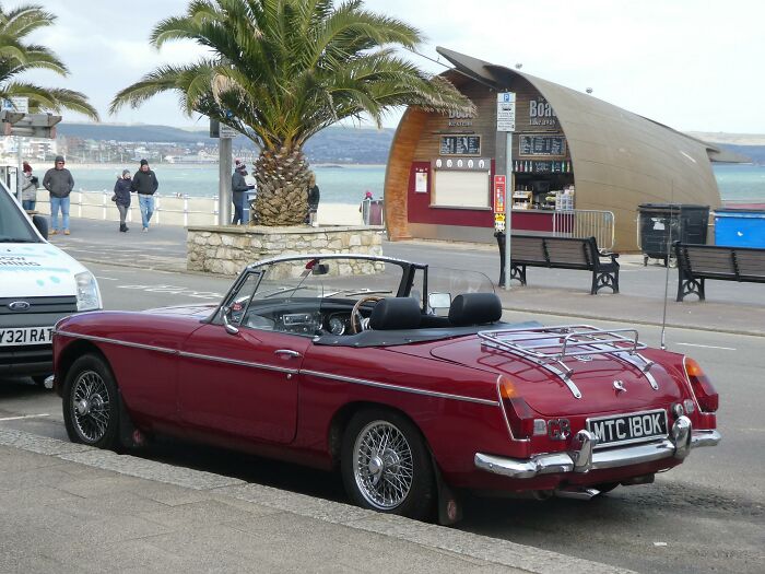 30 Infuriating Times People Encountered An Incredibly Spoiled Person In Real Life