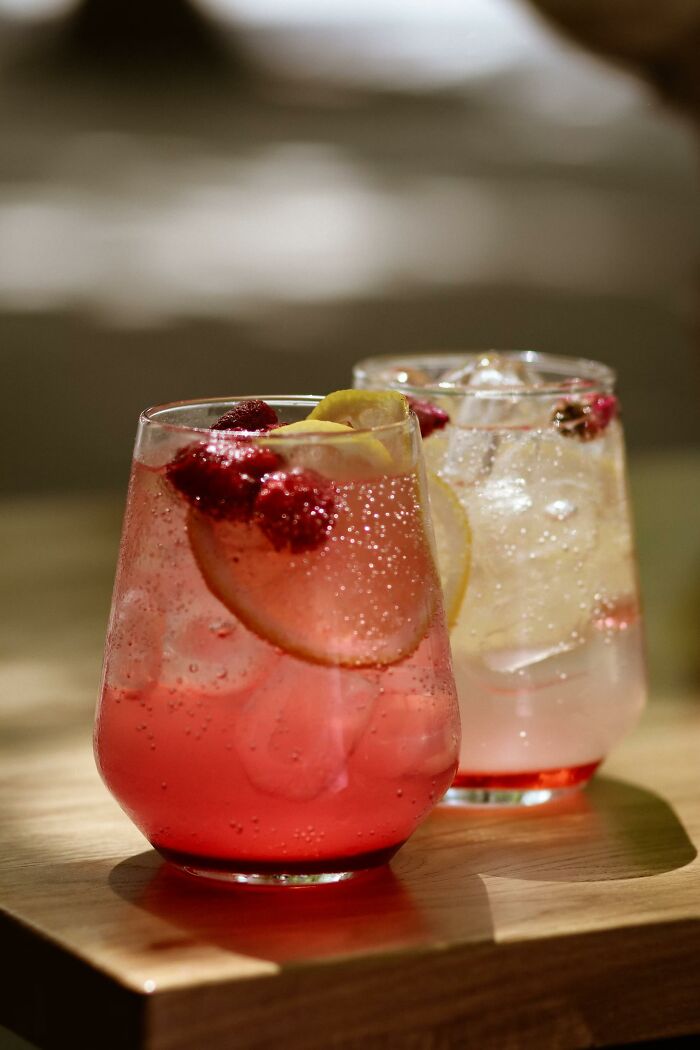 30 Non-Americans Share How They Spot American Tourists From A Mile Away