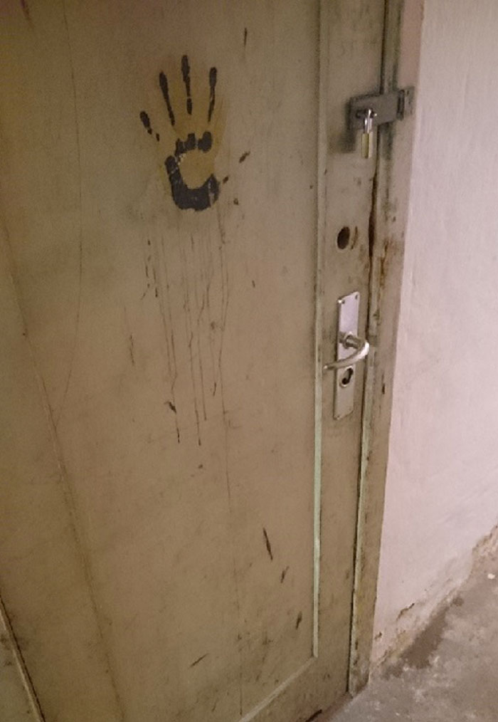 Just Moved Into A New Apartment. Found This In The Basement