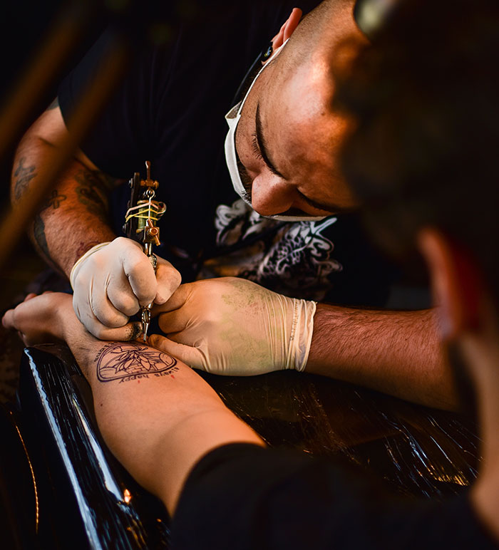 40 Ridiculous And Toxic Requests These Women Received From Their Exes