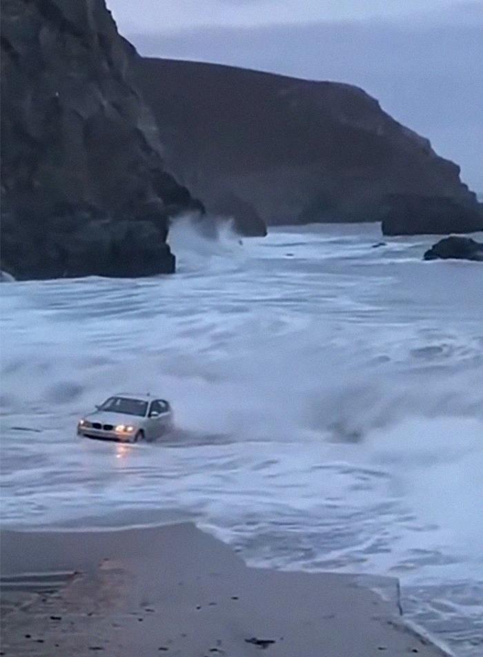 You Left Your Hazard Lights On!