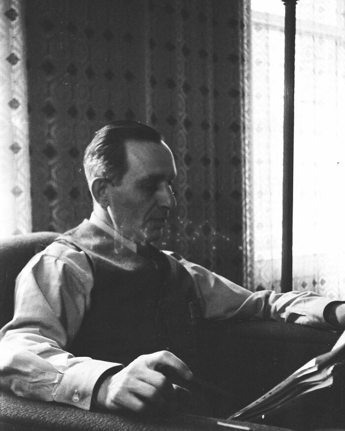 This Guy Found A Roll Of Film From WWII At A Thrift Shop And Shared These 18 Pics From it