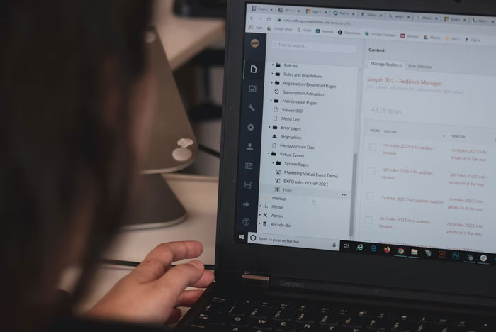 Employee At Best Buy Is Forced To Spam Customers With Free Trial, Gets Revenge On Corporate Instead