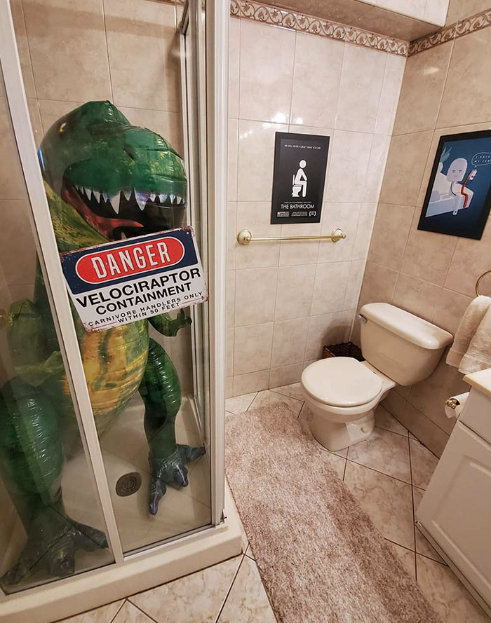 My Buddy's Wife Let Him Decorate The Basement Bathroom. No Regrets