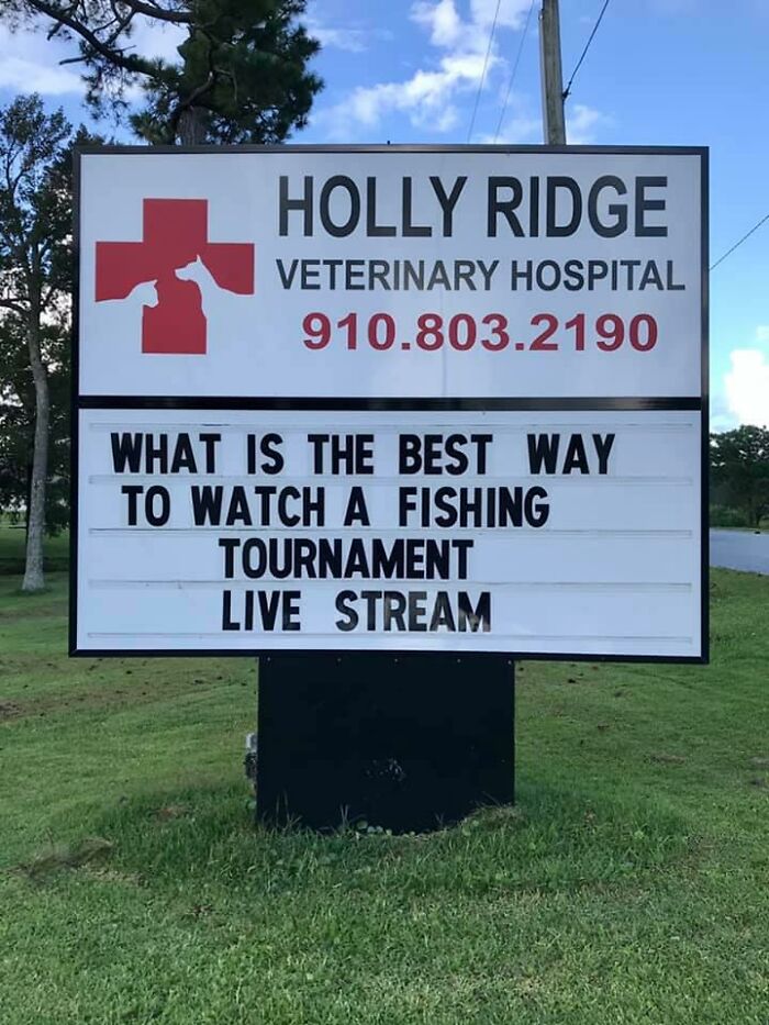 Funny-Outdoor-Signs-Holly-Ridge-Veterinary-Hospital