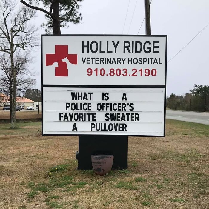 Funny-Outdoor-Signs-Holly-Ridge-Veterinary-Hospital