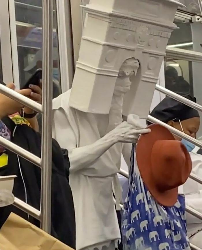 Washington Square Park Like "I'm Out"