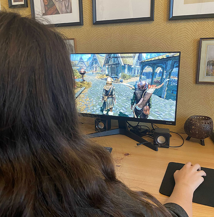 Girl Marries A Woman In A Video Game, Her Boyfriend Loses It