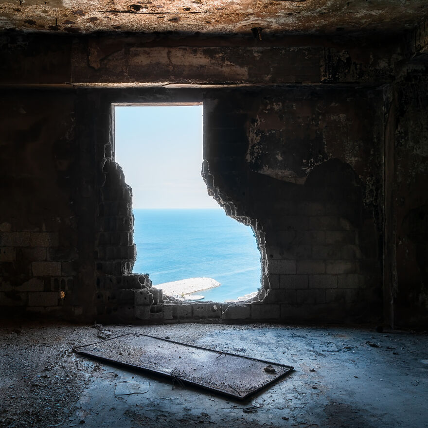 I Photographed The Abandoned Holiday Inn Hotel In Beirut, Lebanon