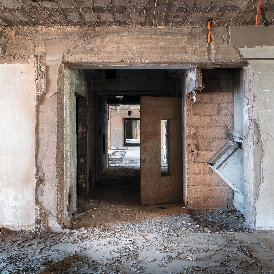 I Photographed The Abandoned Holiday Inn Hotel In Beirut, Lebanon