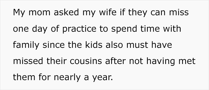 Husband Insults His Wife In Front Of His Family And Now She Won't Respond To His Texts, Asks If He Was The Jerk In This Situation Husband Insults His Wife In Front Of His Family And Now She Won't Respond To His Texts, Asks If He Was The Jerk In This Situation