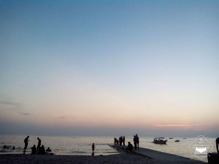 Port Dickson,malaysia-Enjoying Last Bit Of Sunset