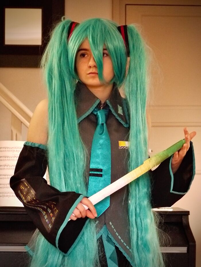 Daughter In Full Hatsune Miku Mode