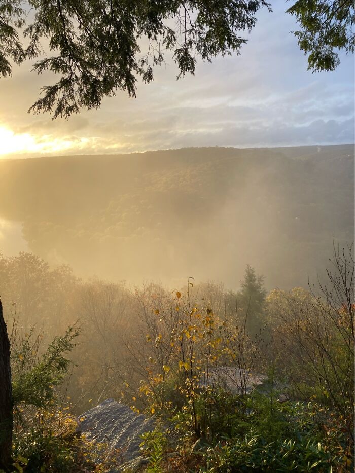 Morning Mist In Kennerdell, Pa USA