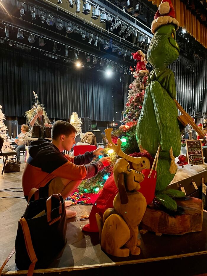 Recreating How The Grinch Stole Christmas