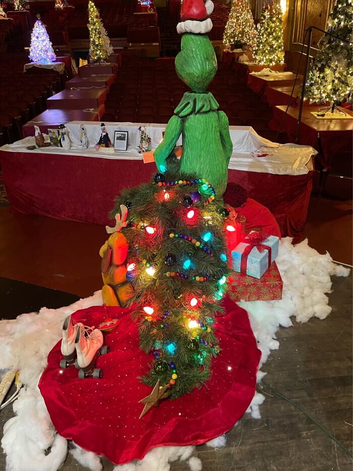 Recreating How The Grinch Stole Christmas