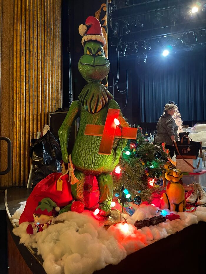 Recreating How The Grinch Stole Christmas