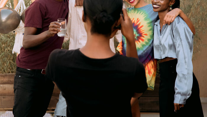 Someone Asks About The “Lesser-Known Problems Of Being An Unattractive Woman,” They Give 30 Heartbreaking Answers