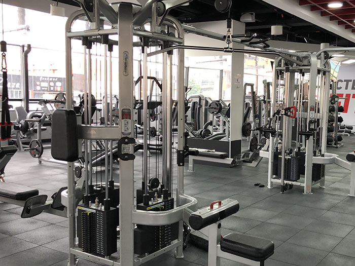 30 Heartwarming Stories About How People Met Their Partners After 30