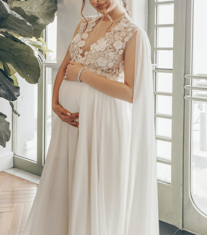 35 Of The Trashiest Things People Ever Witnessed At Weddings