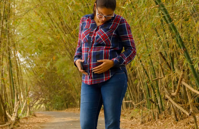 Pregnancy In The Media Is Often Sugar-Coated And These Women Are Not Having It (30 Stories)