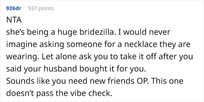 Bridesmaid Asks People Online For Their Take On If She Was Wrong For Refusing To Swap Necklaces With The Bride